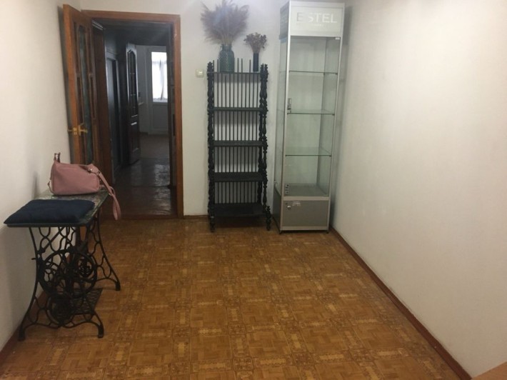 Продаж 4-х кім квартири 1/9 проспект Миру/ залізничний вокзал - фото 1