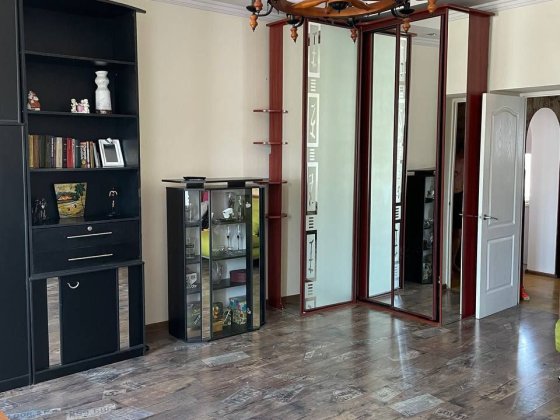 Квартира с ремонтом в центре с АГВ.2 спальни+ кухня-столовая.Свободная Одесса