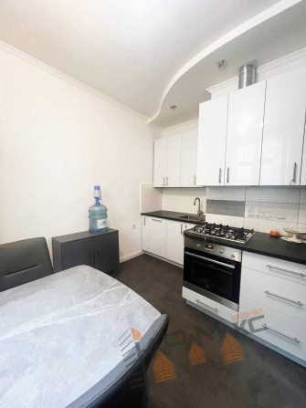 Продаж 2-кімнатної квартири у центрі Львова, по вул. Городоцька, 31 - фото 1