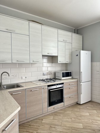 Продаж 2 кімн квартири в новобудові з ремонтом вул. Ковалика - фото 1