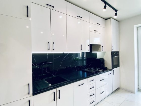 Продаж 1 кімнатна квартира Топольна Шевченківський район Дж.Ленона Львів