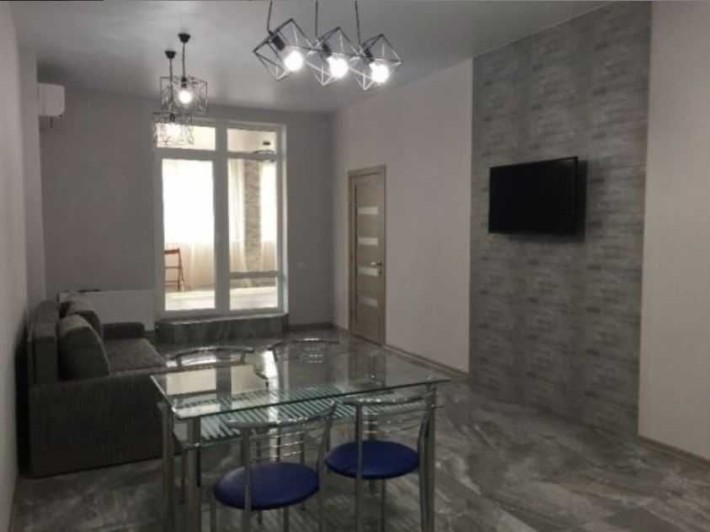 КЛАССНАЯ 2х к квартира на Б Фонтане 13 станция с ТЕРРАСОЙ 30м - фото 1