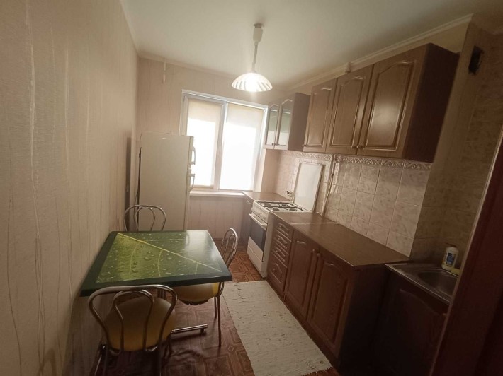 Продам двухкомнатную квартиру в Корабельном (р-н 1 школы) - фото 1