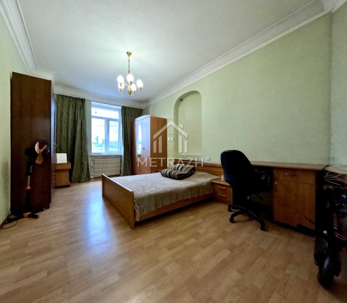 Продам 2 к. квартиру сталинка Героев Харькова Центр ТРЦ Никольский - фото 1