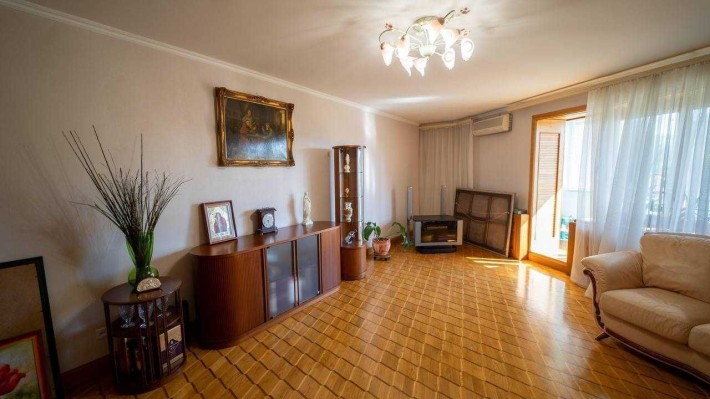 Продам 3-кв .Кирпичный, газовый  спецпроект, рядом с просп. Шевченко. - фото 1