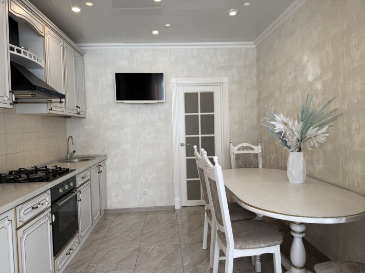 Продаж 46 кв м затишку по вул Боголюбова 11 поряд ЖК Софія, Вишневе - фото 1