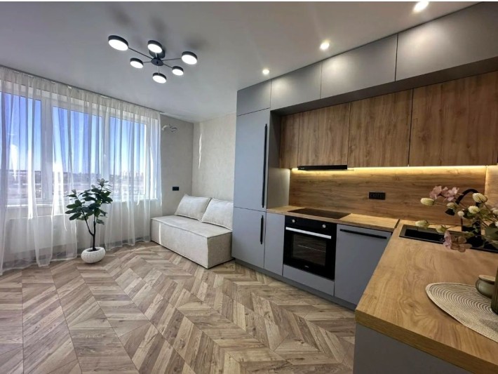 Продам шикарну нову квартиру в Уютному кварталі. - фото 1