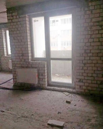 Продам квартиру в сданном новострое с документами. - фото 1