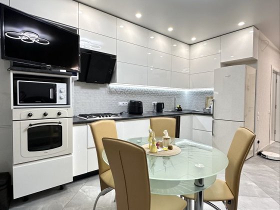 1кімн 44м2  в У Квартал з виглядом на центральну алею. Мін.оформлення Софиевская Борщаговка