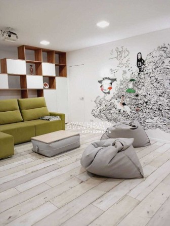 Продам 3 к.кв - 92 м2, Новострой, ул. Молочная, Гагарина, Державинская - фото 1