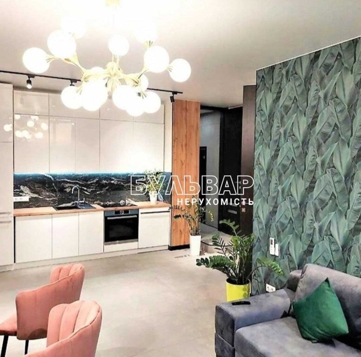 Продам 3 к.кв .Центр, Новострой, ул. Культуры Авантаж, Научная - фото 1