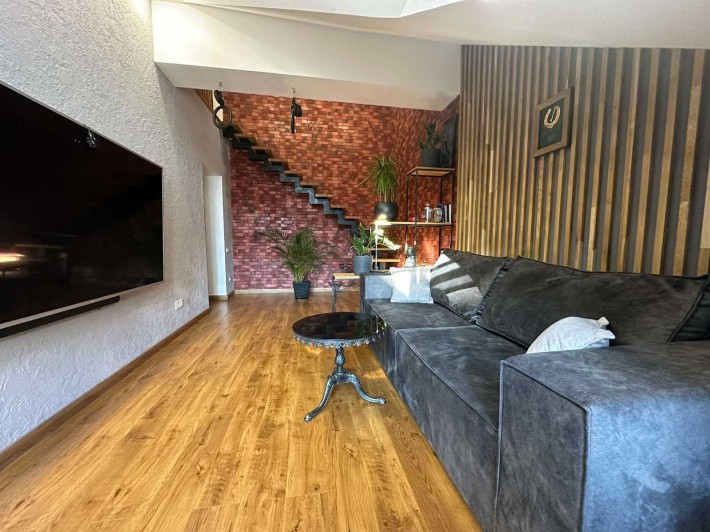 Дизайнерська красуня на ЖК  Софіївська слобідка - фото 1