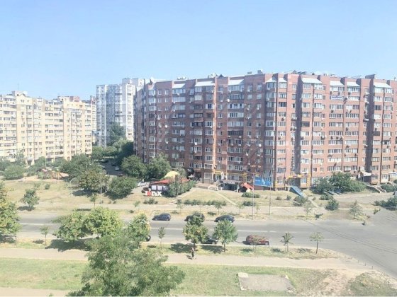 Продаж 4-кімнатної квартири, вулиця Драгоманова, 20, Дарницький район