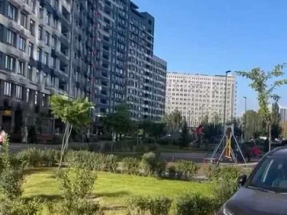 Продаж 3-к квартири вул. Сверстюк Євгена 6г Киев