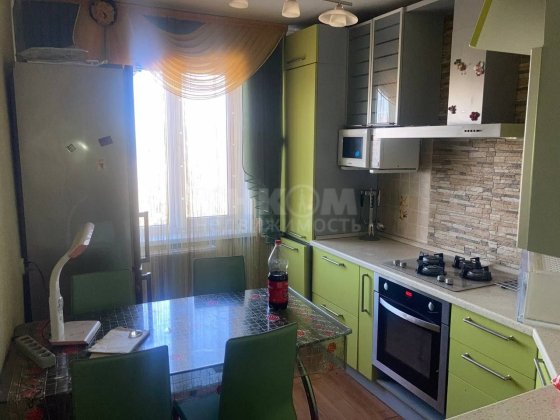 Продам 2к п. Фабричное Лутугинский рн. Луганск