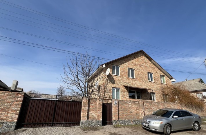 Будинок для великої родини - фото 1