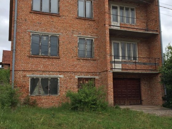 Продам будинок.   . Бережаны