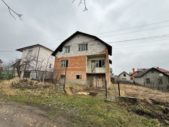 Продаж незавершеного будинку + земельна ділянка, у м. Борислав! Борислав