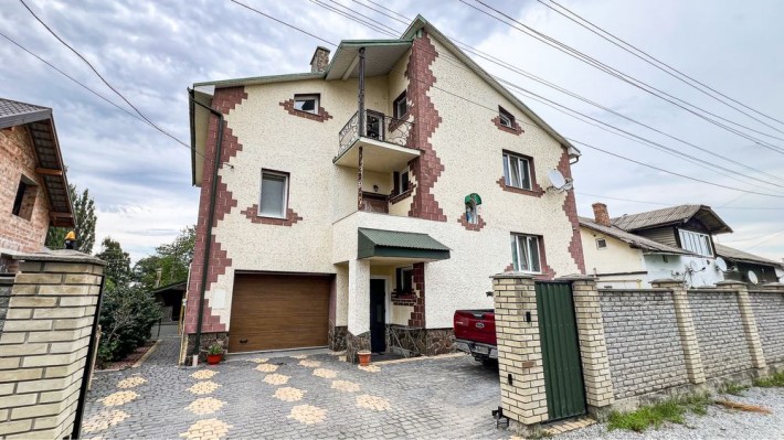 Продається просторий і затишний будинок у м. Борислав - фото 1