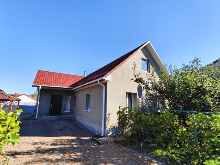 Продається затишний цегляний будинок - фото 1