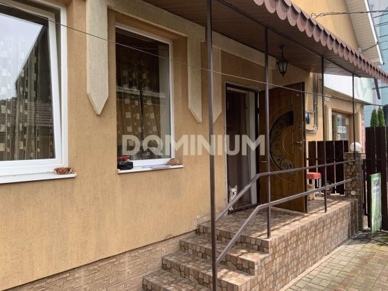 Продається будинок з діючим магазином у самому серці м.Виноградів Виноградів