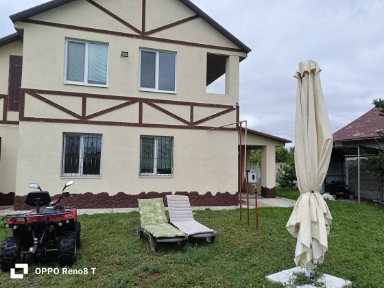 Дім-дача на березі Орілі в селі Придніпрянське Кам'янське