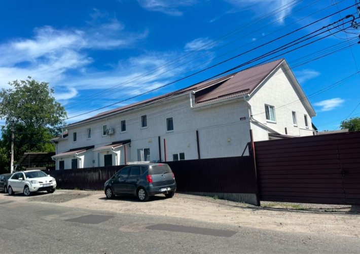 Продаж затишного двоповерхового таунхаусу в м. Боярка - фото 1