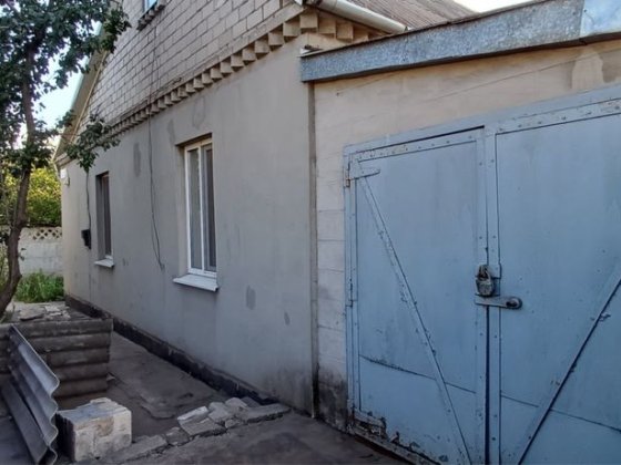 Продам Дом с гаражем и летней кухней р-н Жд вокзала! Сертификат ! Кам'янське