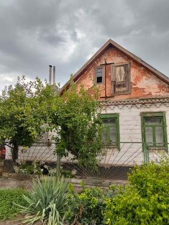 Продам 1/2 будинку - фото 1