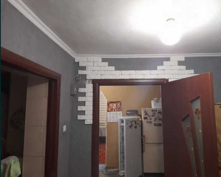 Теплый уютный дом возле СШ 10, продажа по сертификату! - фото 1