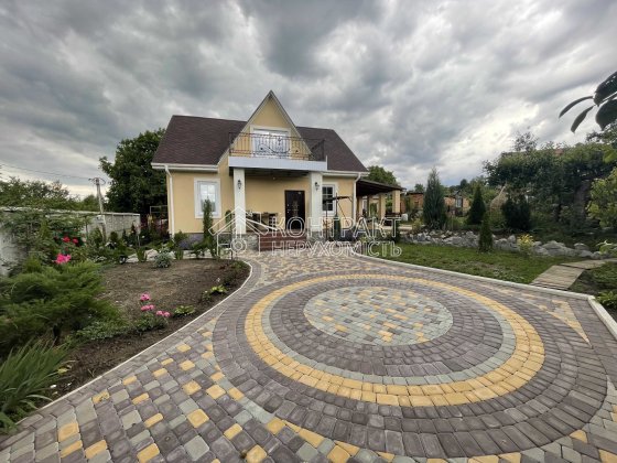 Большой дом 120М2.  Высокий.  Новый ремонт. Ланшафтный дизайн Высокий