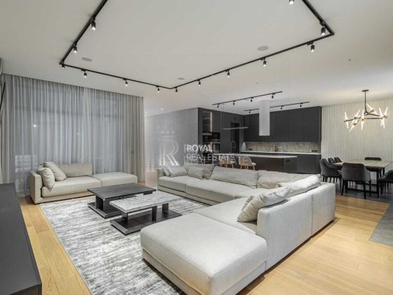 Продаж Будинок Київ Оболонь "Чорнобилець" озеро 432 м² 15 соток 6 кімн Вышгород