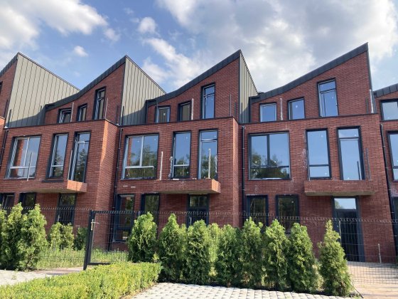 Таунхаус 129 м2 в топовій локації! Акційна ціна!!! Гостомель