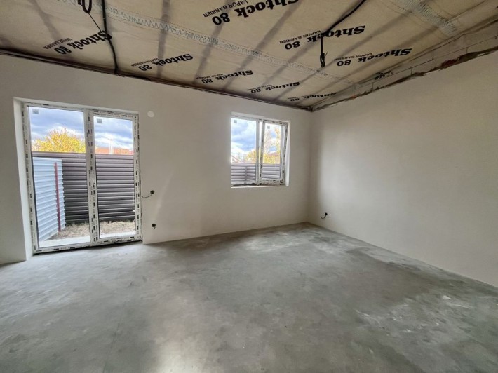 Дуплекс возле озера на 2 сотках! Максимальное наполнение! Супер цена! - фото 1