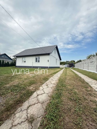 Просторий будинок з альтанкою та молодим садом - фото 1