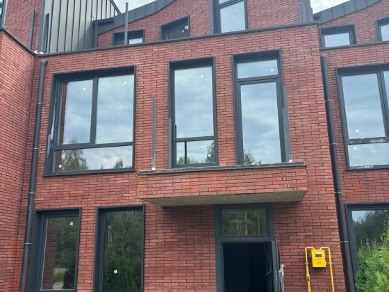 Чудовий 2-х поверховий таунхаус  м.Гостомель в лісовій зоні. Гостомель