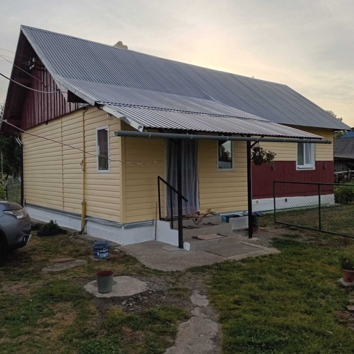 Продається будинок  в центрі  с. Летня - фото 1