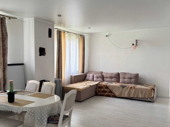 Будинок із ремонтом 6 соток в Гостомель в чудовий локації Гостомель