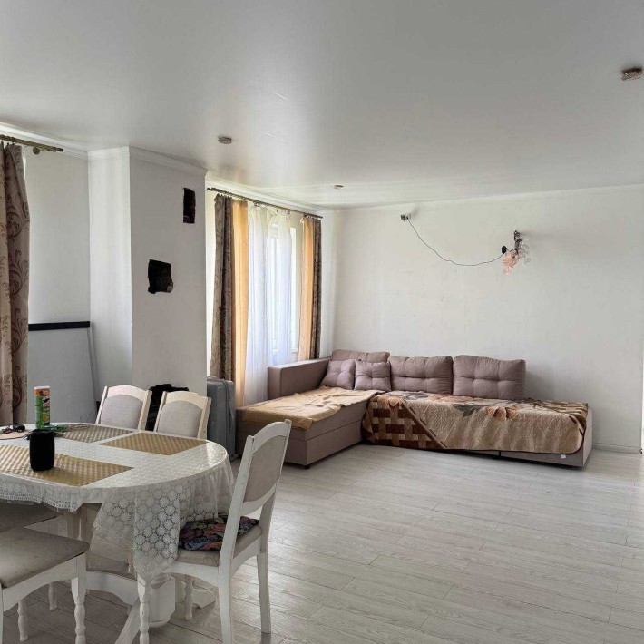 Будинок із ремонтом 6 соток в Гостомель в чудовий локації - фото 1