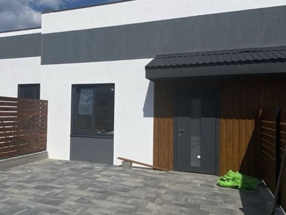 Таунхаус з ремонтом та кухнею! Гостомель