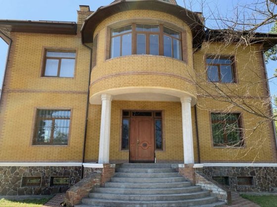 Продаж великого будинку Гостомель Гостомель