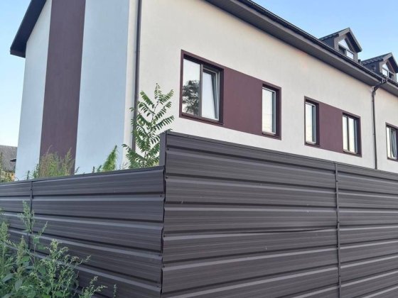 Продаж таунхауса з ремонтом новим! Всі комунікації центральні, газ є! Гостомель