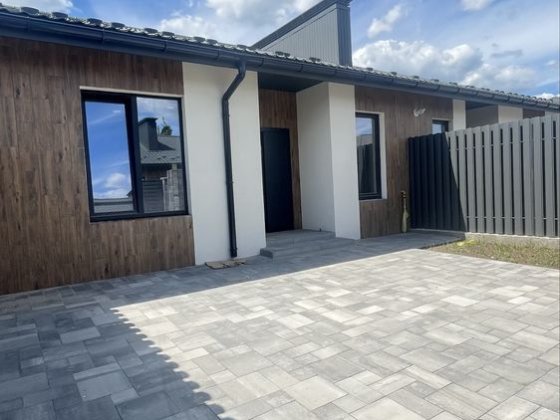 Таун за чудовою ціною Гостомель