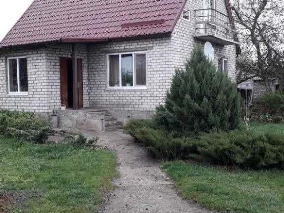 Продам будинок у селській місцевості Змиев