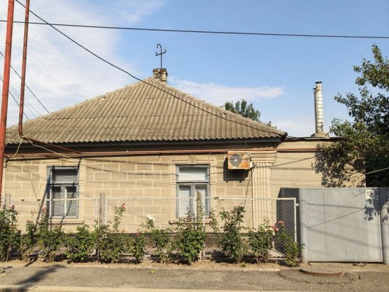 Продам половину дома с участком в центре города Ізмаїл