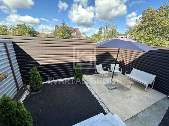 Продаж одноповерхового таунхаусу з власним двориком та паркомісцем. - фото 1