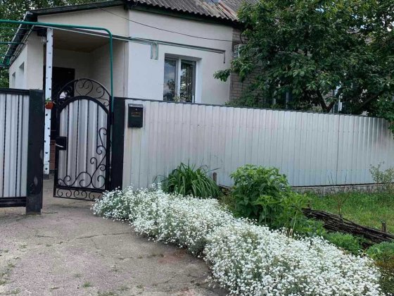 Продам будинок м.Ізюм 70м.кв в ідельному стані Ізюм