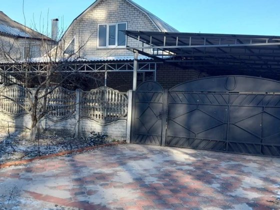 Продам будинок ,в м.Ізюм ,провулок Сосновий,29 Ізюм