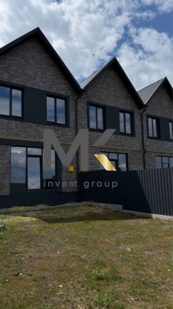 Таунхауси в Гостомелі біля озера з газом - фото 1