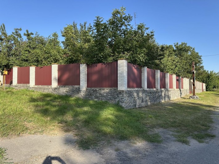 Будинок в пригороді - фото 1